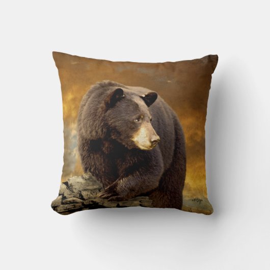 Lois Bryan著野生のツキノワグマの枕 クッション (正面)