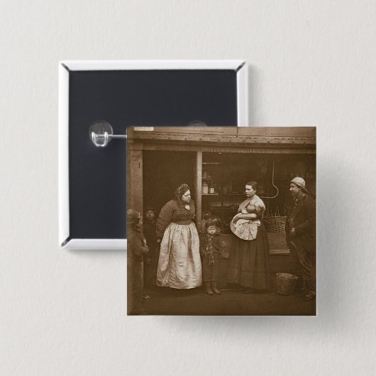 「Lonの街の生活からの洪水からの被害者、 缶バッジ (正面&裏面)