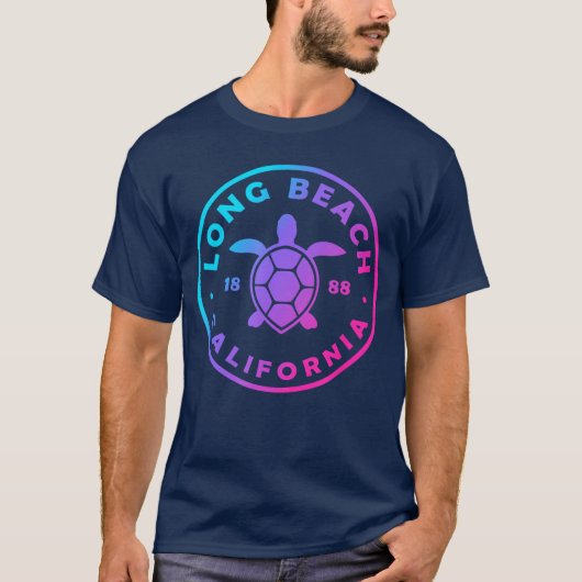Long Beach California Sea Turtle Tie Dye Beach Vac Tシャツ (正面)