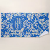 Longboardのロゴのハイビスカスのアロハ青をサーフしているクラブ ビーチタオル (正面)