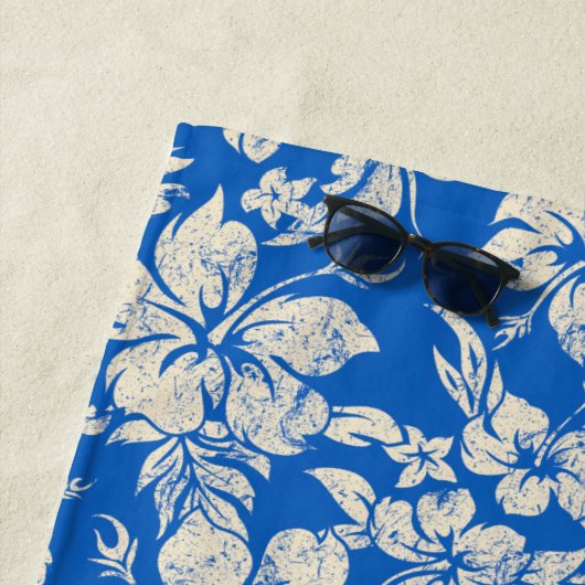 Longboardのロゴのハイビスカスのアロハ青をサーフしているクラブ ビーチタオル (インサイチュ)