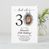 Look モダン Who's 30 Photo Adult誕生日 招待状 (スタンド正面)