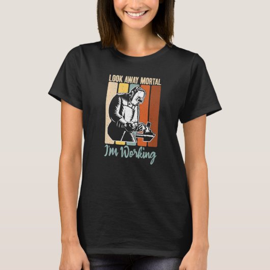 Look 遠くに Mordial im Working Welding Tシャツ (正面)