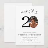 Look Who's 20誕生日モダンシンプル写真 招待状 (正面/裏面)
