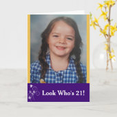 Look Who's 21誕生日フォトカスタムカード カード (黄色い花)