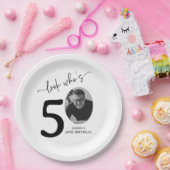 Look Who's 50! Modern Photo 50th Birthday ペーパープレート (パーティー)