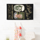 Look Who's 65ブラック&金ゴールド2フォトバースデーパーティー 横断幕 (インサイチュ)