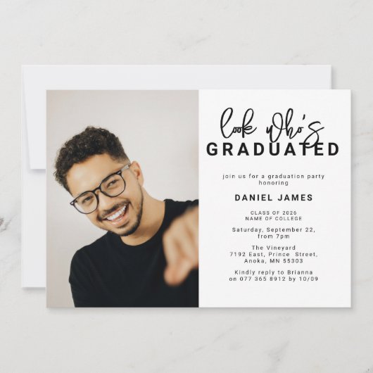 Look who's Graduated Photo Graduation Party 招待状 (正面)