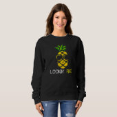 Lookin Pine Cool Pineapple スウェットシャツ (正面フル)
