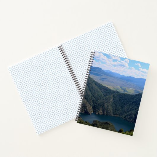 Looking Down At The Gunnison River ノートブック (内部)