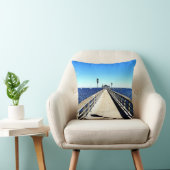 Looking Down The Pier クッション (椅子)