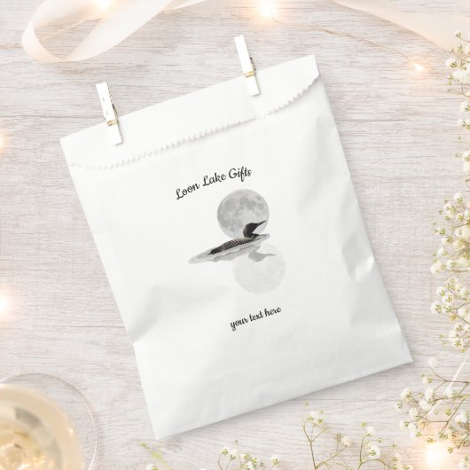 Loon Under Full Moon フェイバーバッグ (クリップ留めされた状態)