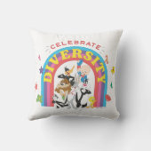 LOONEY TUNES™ - Celebrate Diversity Pride Rainbow クッション (裏面)