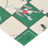 LOONEY TUNES™ Soccer Grid Pattern テーブルクロス (アングル)