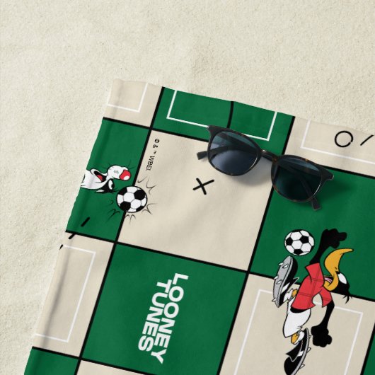 LOONEY TUNES™ Soccer Grid Pattern ビーチタオル (インサイチュ)