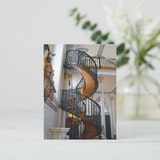 Lorettoのチャペルの奇跡的な階段、サンタフェ、NM ポストカード (スタンド正面)