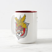 Los Halconesの気違いFCのマグ ツートーンマグカップ (正面左)