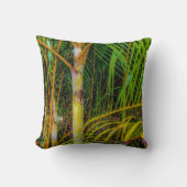 Lost in Areca Palms Throw Pillow クッション (正面)