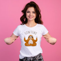 Lotusヨガポーズのスロース「スローダウン」