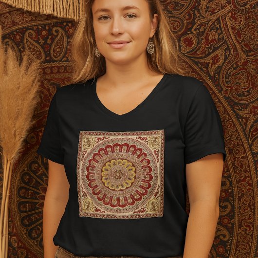 Lotus Blossom Petal from Ancient India Boho Tシャツ