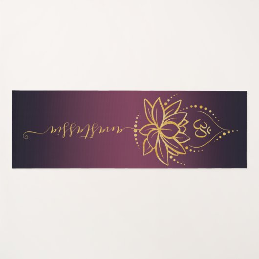 Lotus & Om -パーソナライズされた名前をカスタムするミニマリスト ヨガマット (正面(横))