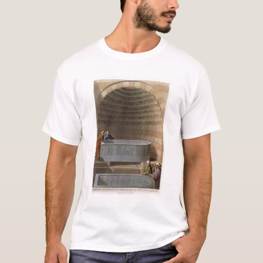 Lovと呼ばれるBasaltesの古代石棺 Tシャツ (正面)