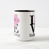 LOVEインディアナティックピンクハイビスカス15oz ツートーンマグカップ (中央)