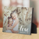 LOVEスクリプトテーブルトップEasel写真 フォトプラーク<br><div class="desc">この魅力的卓上の写真プラークは、あなたの写真のフレームレスディスプレイのための組み込みイーゼルをお気に入りの持つ。美しい白いスクリプトでLOVEという単語（削除または変更できる）と含めるその他の情報を特徴とする。贈り物や自分の与えために記念品を作りなさい。</div>