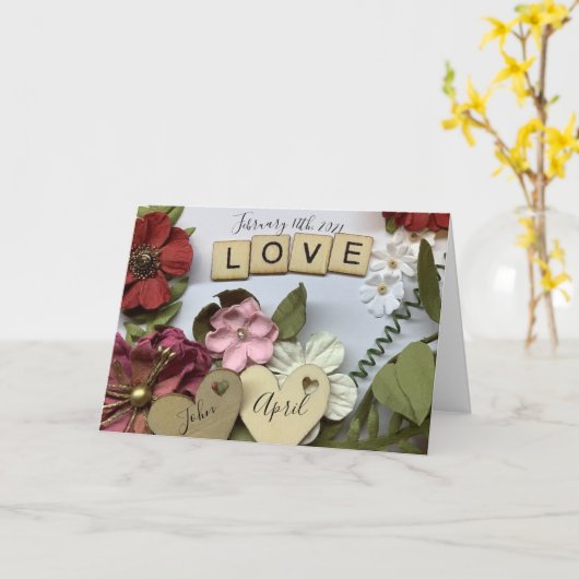 LOVEパーソナライズされた結婚の日付と名前フローラ カード (黄色い花)