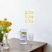 LOVEモダンタイポグラフィと赤いハート白金ゴールド 箔ポスター (レイダウン (キッチン))