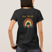 LOVE秋をテーマにした3年生先生 Tシャツ (裏面)