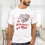 Love おもしろい My Giral's Cat カスタムハート写真 Tシャツ<br><div class="desc">本当は誰が好きなの？ガールフレンドか彼女の猫！この与え猫好きシャツで今日のバレンタインの彼氏への完璧なギフトおもしろい!猫ママと猫猫好きのパパが必要だ！ガールフレンドが大好きシャツ引用文「ガールフレンドの猫が好き」のおもしろいひねり…猫の写真でパーソナライズお気に入りのする。COPYRIGHT © 2020 Judy Burrows,  Black Dog Art - All Rights Reserved.Love おもしろい My Giral's Catのハートカスタム写真Tシャツ</div>