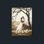 Love エレガント Scriptの結婚新着写真 キャンバスプリント<br><div class="desc">ラブスクリプトの新しいフォトキャンバスプリントエレガントは結婚、その魔法の日に共有された愛の絶妙な描写であり、新しい至福の魔法の魅力を伝える。この引き伸ばされたキャンバスは単なるディスプレイではなく、あなたの愛の物語のキャンバスであり、取られた誓いの洗練された象徴であり、「私は行く」から始まる生涯の旅である。 エレガンスを求める目とシックを求めるtouchを持つコンテンポラリーこのキャンバスは、新郎新婦が時間の中で捉えた瞬間を捉えて表面を優雅に飾るためにお気に入りのの結婚写真を撮る。この背景には、その複雑な名前の巧みなオーバーレイが描かれ、時代を超えたモダンタイポグラフィで描かれる。「愛」という言葉は白いキャンバスに飾られ、その存在は力強くスタイリッシュ、しかも控えめに述べられた彼らの共有の絆の宣言である。明快さと美的バランスの重要性を理解し、デザインは文字の下に微妙な黒の透明性を組み込む。この思慮深いtouchは、選択されたイメージの色合いや複雑さに関係なく、気持ちが読みやすいことを保証する。LDデザインロフトの詳細志向の職人技の証であり、美しいと可読性の両方を念頭に置いてメモリを保存する。このキャンバスのプリントはデコ以上で、結婚式の日の喜びと素晴らしさを反映した記念品である。意味に共鳴する贈り物、新婚の家の壁を飾る洗練された作品、彼らの団結と彼らを称えたお祝いを常に思い出させる役割。キャンバスの印刷が大事な行事の本質を確実にキャプチャするためにガイダンスが必要な場合、支援はinfo@lddesignloft.comの電子メール遠くにに過ぎない。LDデザインロフトチームは、あなたの記念すべき日を表す日のように完璧にするためにコミットしている。招待状このエレガントラブスクリプトの新しい写真キャンバスあなたの家に印刷結婚し、それが何年も、絶え間なく存在し、絶え間なく愛に満ちた愛の物語を描く運ことを自信と贈るエレガント。</div>