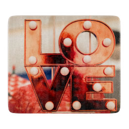 LOVE (ビッグレッドレタリング) カッティングボード