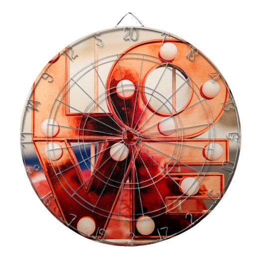 LOVE (ビッグレッドレタリング) ダーツボード (正面)