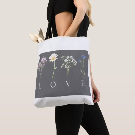 LOVE フラワー - ロマンティックな植物画 トートバッグ (クローズアップ)