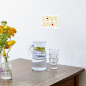 "LOVE"逆さまな言葉と赤いハート 箔ポスター (レイダウン (キッチン))