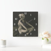 Love a Ziegfeld Girl Sitting Cross Legs スクエア壁時計 (ホーム)