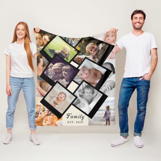 Love Always – 13-Photo Family Memory Blanket フリースブランケット (インサイチュ)