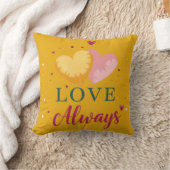 “Love Always” Heart Pillow クッション (ブランケット)