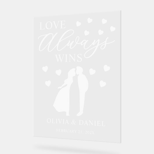 Love Always Wins Personalized Wedding アクリルサイン (傾斜)