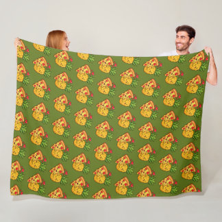 Love at First Slice - Pizza Meets Pineapple フリースブランケット