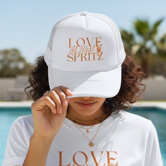 Love at First Spritz Bachelorette キャップ