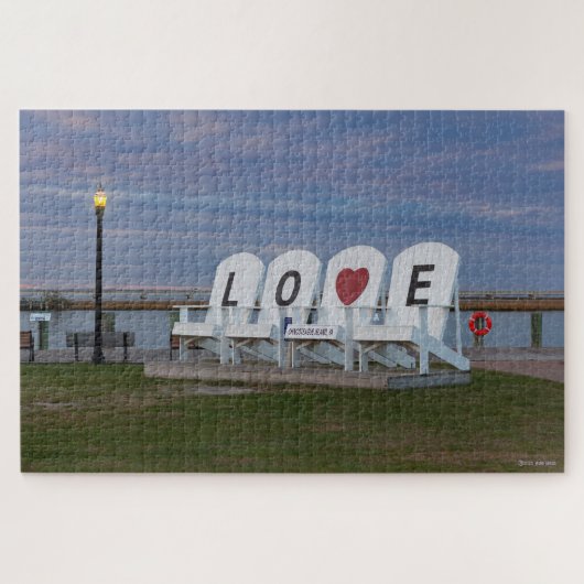 "Love" at the Chincoteague Island Waterfront ジグソーパズル (横)