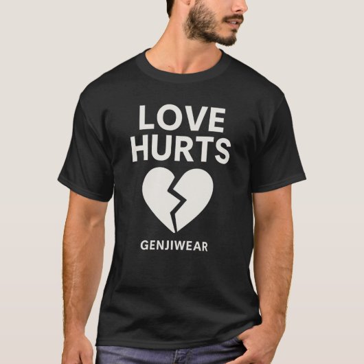 LOVE ATTURES – ミニマルな壊れたハートデザイン(GEN) Tシャツ (正面)