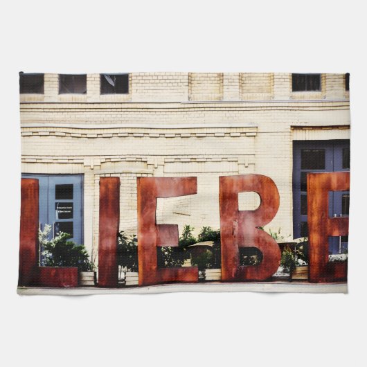 Love Berlin, Germany Travel Souvenir  キッチンタオル (横)