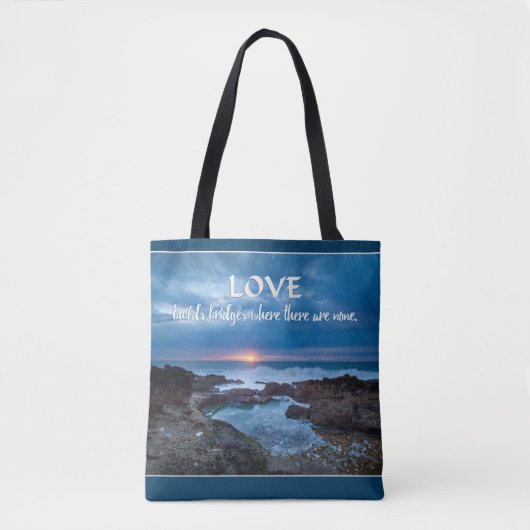 Love Builds Bridgesバッグ トートバッグ (正面)