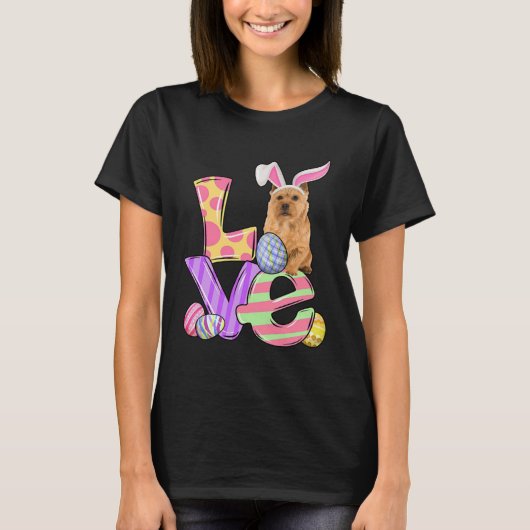LOVE Bunny Norwich Terrier Dog Easter Eggs Easter  Tシャツ (正面)