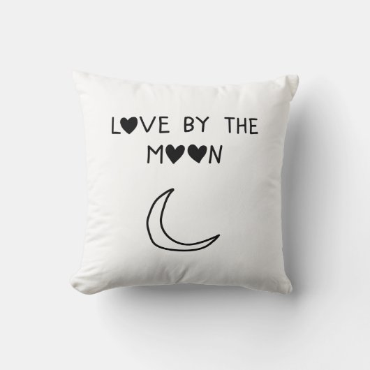 Love By the moon クッション (正面)