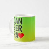 Love Canberra（またはテキスト）ハートのグリーン金ゴールド コーヒーマグカップ (正面左)